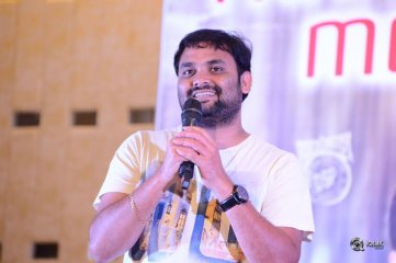 Vunnadhi Okate Zindagi Movie Team Thanks Meet